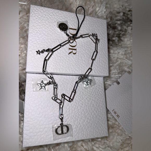 New in box  Dior silver phone charm - Picture 11 of 11